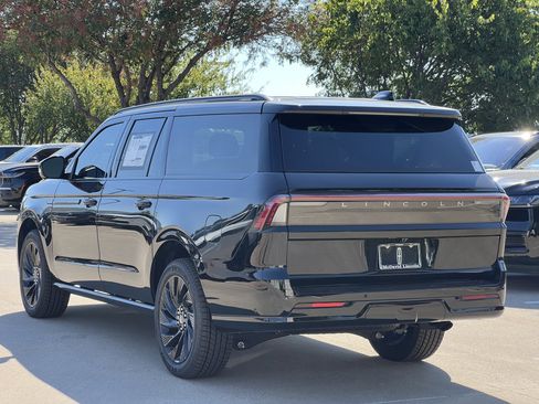New 2025 Lincoln Navigator L Reserve w/ Jet Appearance Package image 7