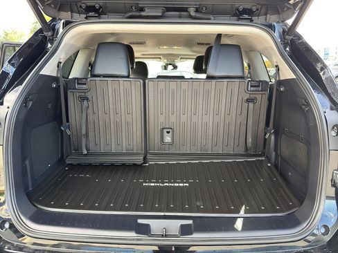 Used 2022 Toyota Highlander Limited image 28