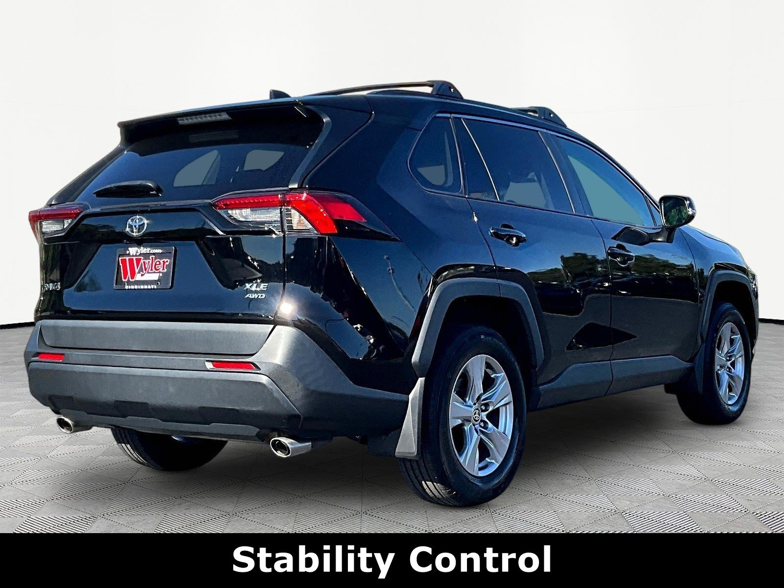 Used 2023 Toyota RAV4 XLE w/ Convenience Package AWD/4WD image 6