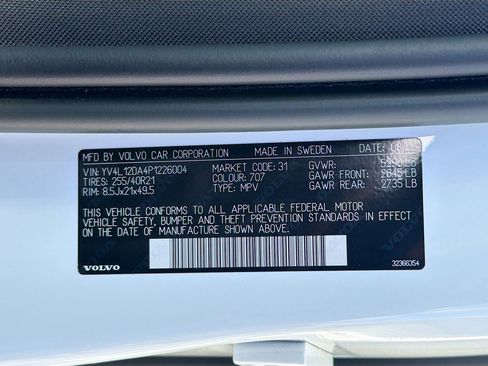 Used 2023 Volvo XC60 B5 Ultimate w/ Climate Package image 43