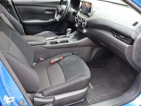 Used 2022 Nissan Sentra SV w/ All-Weather Package FWD image 16