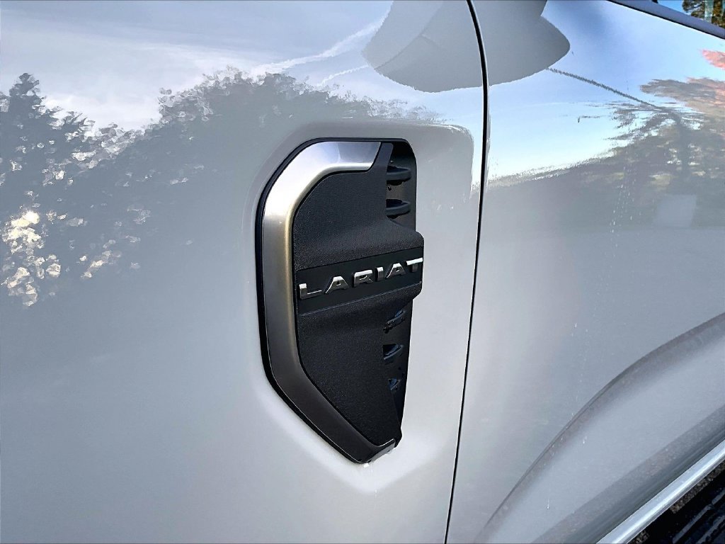 New 2026 Ford Ranger Lariat w/ Black Appearance Package AWD/4WD image 8