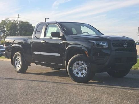 New 2026 Nissan Frontier S w/ Tow Package image 2