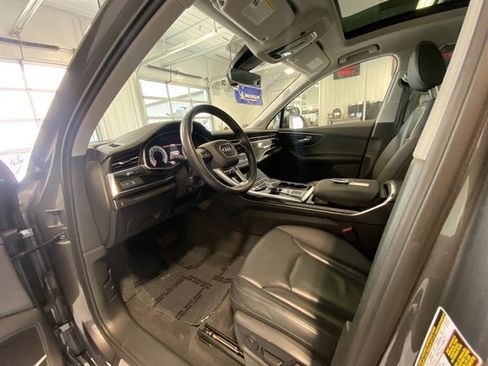Used 2023 Audi Q7 3.0T Premium Plus image 13