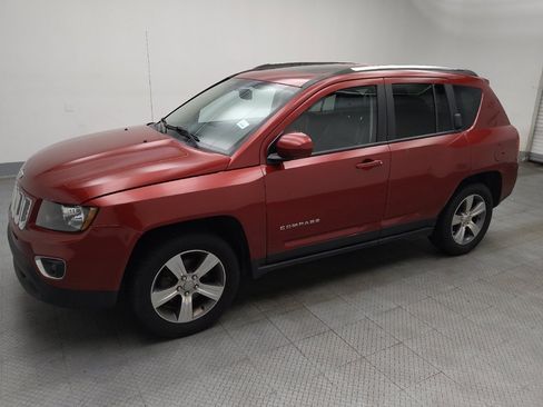 Used 2017 Jeep Compass High Altitude AWD/4WD image 2