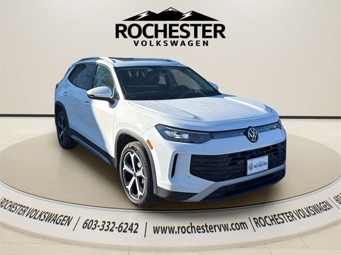 New 2026 Volkswagen Tiguan SE image 13