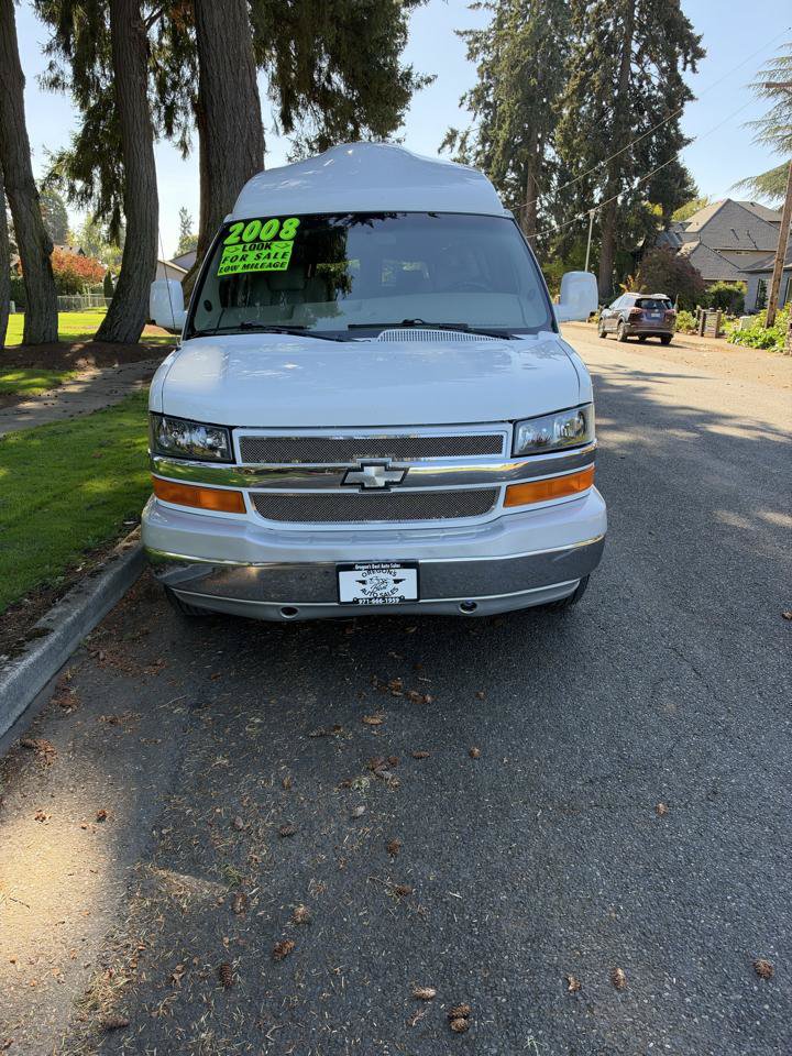 Used 2008 Chevrolet Express 2500 Extended w/ Preferred Equipment Group RWD image 2