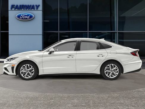 Used 2021 Hyundai Sonata SEL FWD image 3