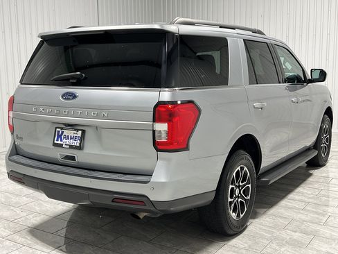 Used 2022 Ford Expedition XLT image 5