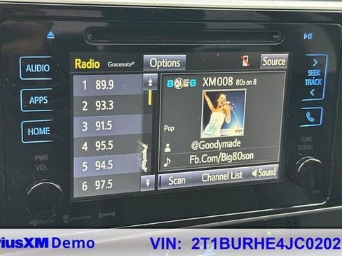 Used 2018 Toyota Corolla SE w/ SE Premium Package image 32