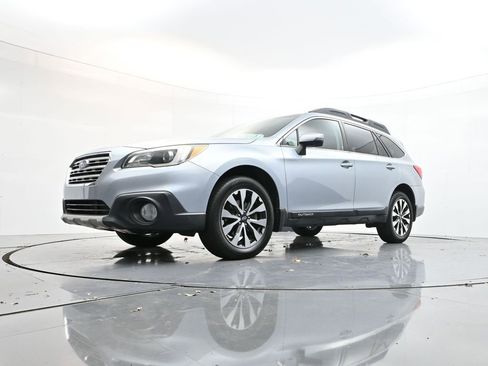 Used 2015 Subaru Outback 2.5i Limited image 28