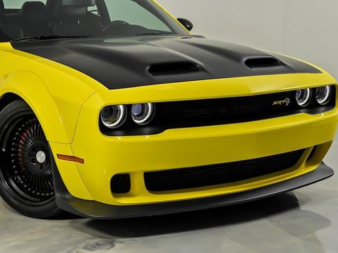 Used 2022 Dodge Challenger SRT Hellcat Redeye RWD image 3