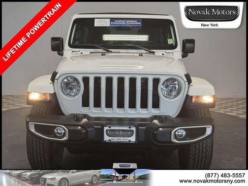 Used 2022 Jeep Wrangler Unlimited Sahara w/ Cold Weather Group AWD/4WD image 2