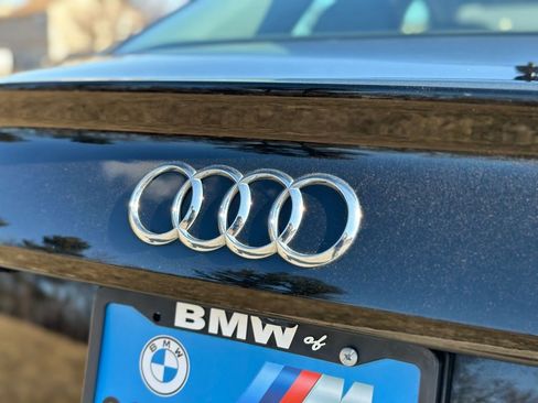 Used 2018 Audi A4 2.0T Premium image 11