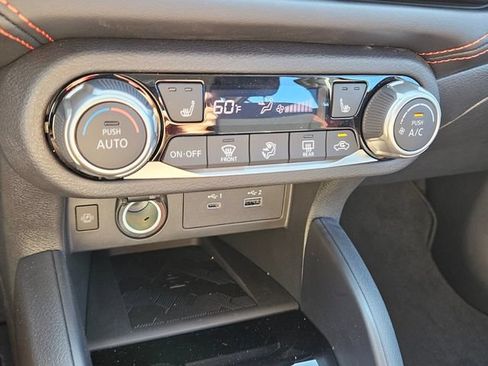 Used 2025 Nissan Versa SR w/ Trunk Package FWD image 21
