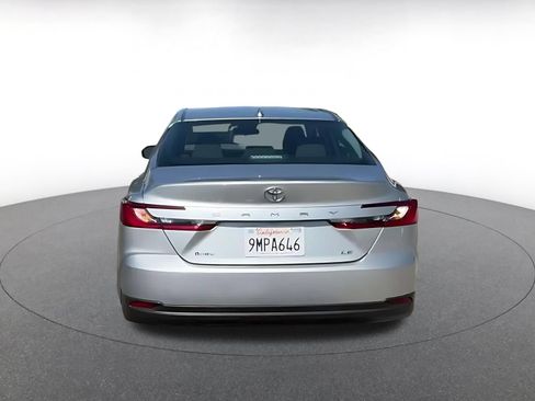Used 2025 Toyota Camry LE FWD image 10