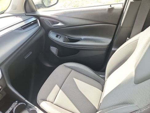 Certified 2024 Buick Encore GX Preferred w/ Comfort Package FWD image 14