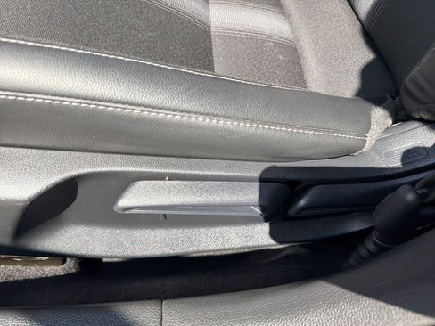 Used 2025 Honda Civic Sport image 15