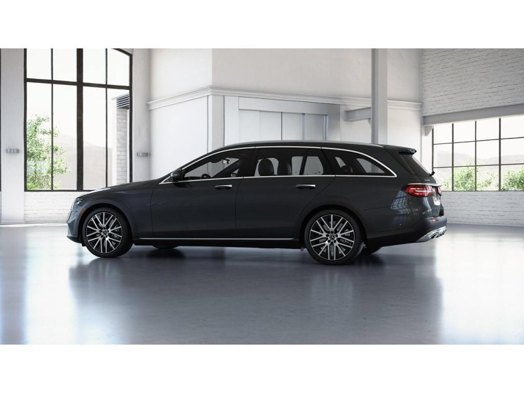 Used 2023 Mercedes-Benz E 450 4MATIC All-Terrain Wagon image 33