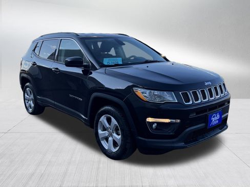 Used 2019 Jeep Compass Latitude image 21
