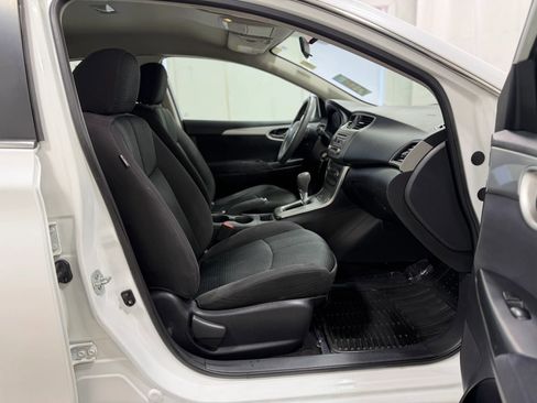 Used 2014 Nissan Sentra SR FWD image 26