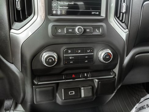 Used 2019 GMC Sierra 1500 4x4 Crew Cab w/ Trailering Package image 9