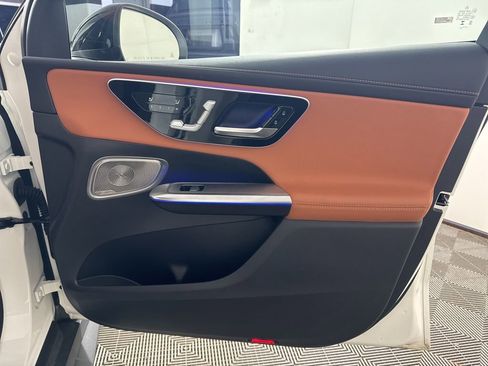 Certified 2025 Mercedes-Benz GLC 300 4MATIC image 22