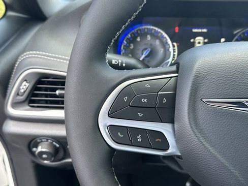 New 2026 Chrysler Pacifica Select image 22