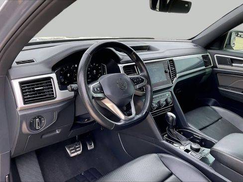 Used 2022 Volkswagen Atlas Cross Sport SEL R-Line w/ Cross Sport MDO Package AWD/4WD image 18