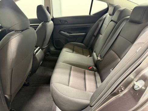Used 2023 Nissan Altima 2.5 SV FWD image 22