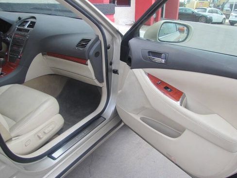 Used 2010 Lexus ES 350 image 11