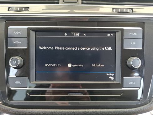 Used 2020 Volkswagen Tiguan S image 18