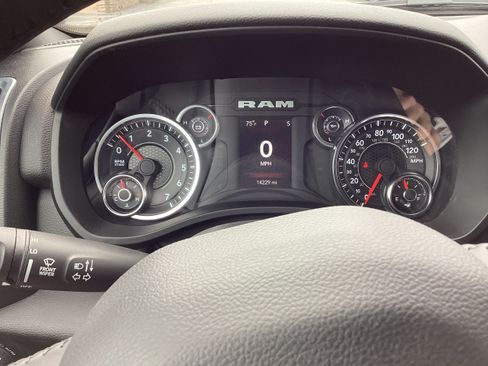 Used 2023 RAM 1500 Big Horn AWD/4WD image 16
