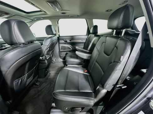 Used 2025 Kia Telluride S FWD image 29