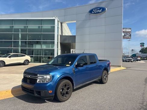 Used 2024 Ford Maverick Lariat w/ FX4 Off-Road Package AWD/4WD image 1