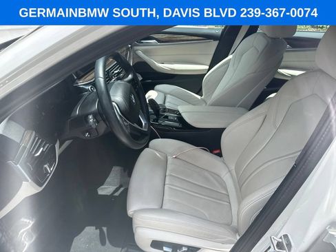 Used 2023 BMW 540i w/ Premium Package RWD image 11