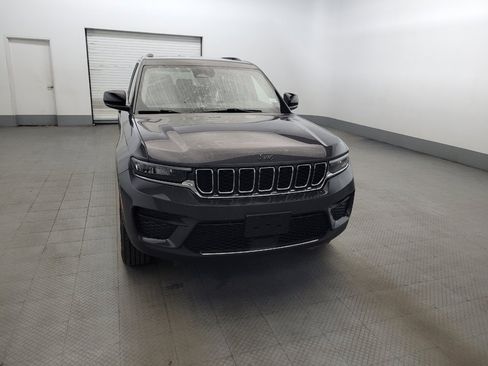 Used 2022 Jeep Grand Cherokee Laredo w/ Luxury Tech Group I AWD/4WD image 14