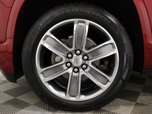 Used 2019 GMC Acadia Denali w/ Technology Package AWD/4WD image 41