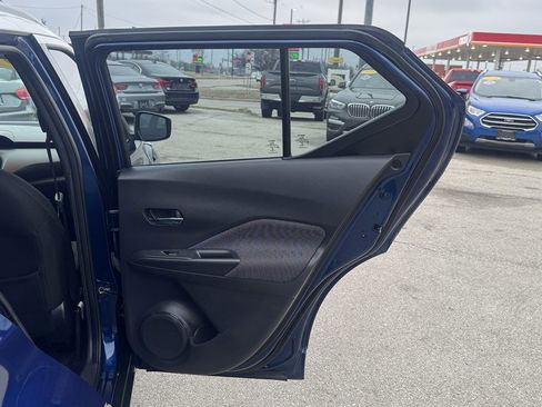 Used 2019 Nissan Kicks SV image 22