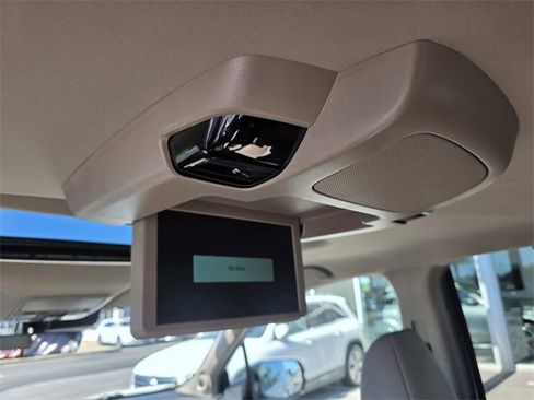 Used 2019 Honda Pilot Touring image 10