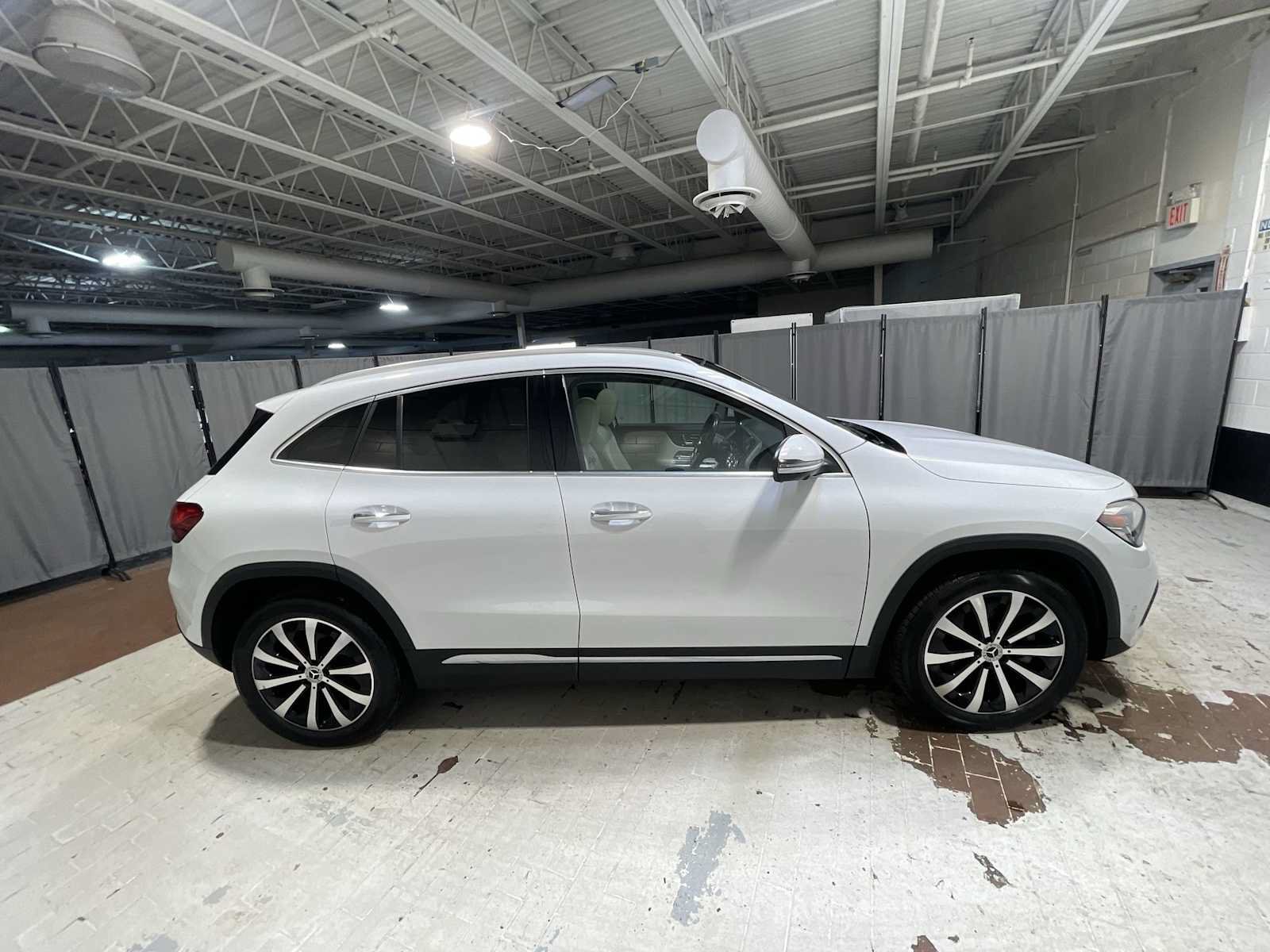 Used 2021 Mercedes-Benz GLA 250 4MATIC image 27