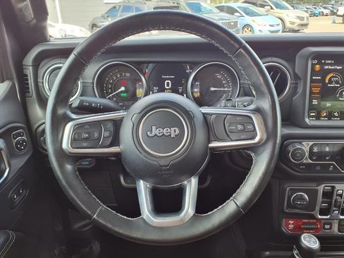 Used 2021 Jeep Wrangler Unlimited Rubicon 4xe w/ Cold Weather Group AWD/4WD image 36