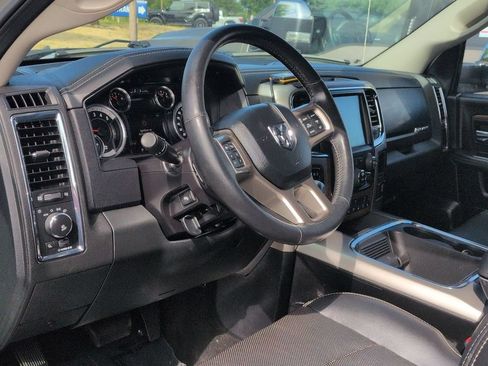 Used 2016 RAM 1500 Laramie w/ Convenience Group AWD/4WD image 10