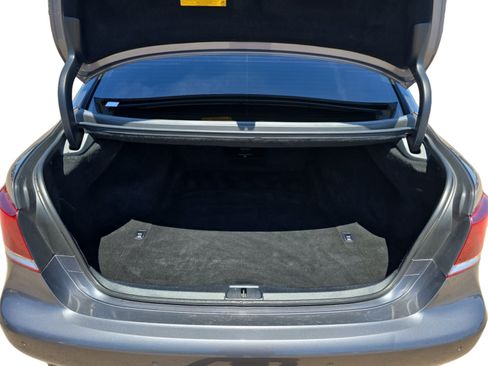Used 2014 Lexus LS 460 w/ Comfort Package RWD image 19