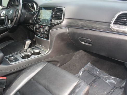 Used 2022 Jeep Grand Cherokee Limited AWD/4WD image 27