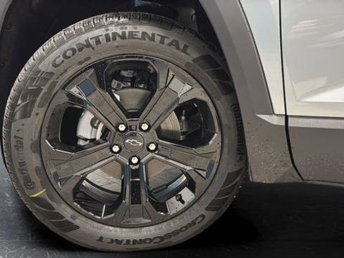 New 2026 Chevrolet Equinox LT w/ Convenience Package II image 33