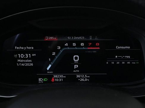 Used 2022 Audi Q8 Premium image 12