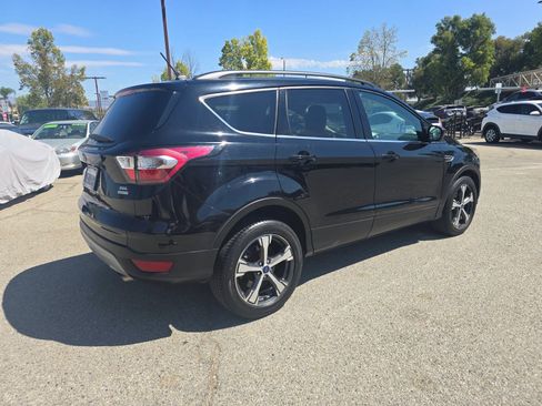 Used 2018 Ford Escape SEL FWD image 5