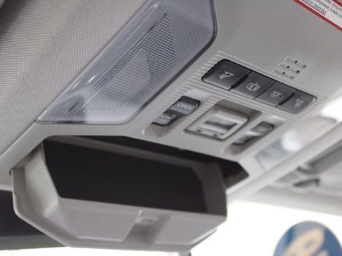 Used 2019 Toyota RAV4 Limited image 49