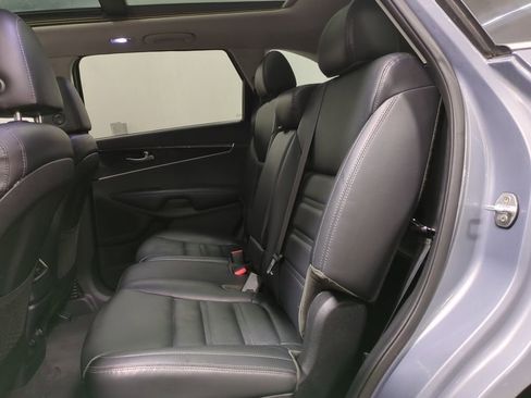 Used 2020 Kia Sorento EX image 12
